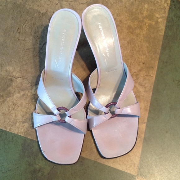 Sigerson Morrison Grey/Lavender kitten heel O-ring sandals, 10B - Picture 2 of 7